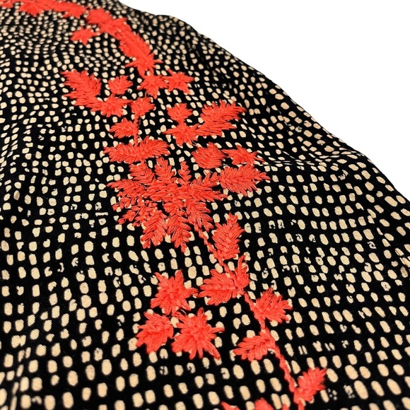 THML Embroidered Floral Tank | Women’s S - Picture 2 of 4